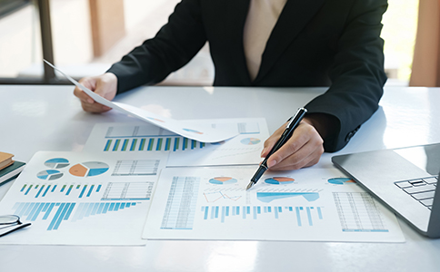 ?？谧陨虡?biāo)