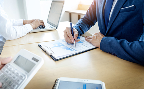 ?？谑称饭咀曰緱l件