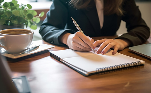 ?？谧N公司費用