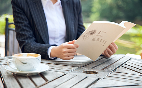 影響?？谧N公司價(jià)格的關(guān)鍵因素