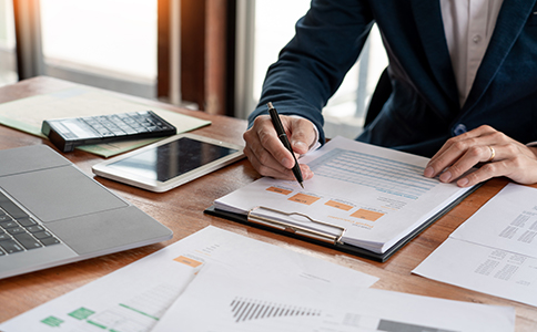 注冊(cè)?？谫Q(mào)易公司