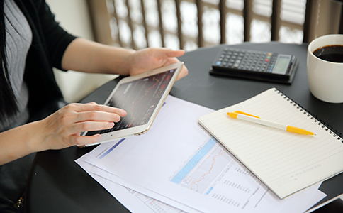 ?？谧怨镜幕緱l件