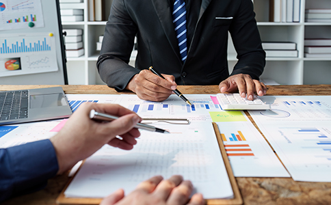 ?？诠咀运璧幕臼掷m(xù)