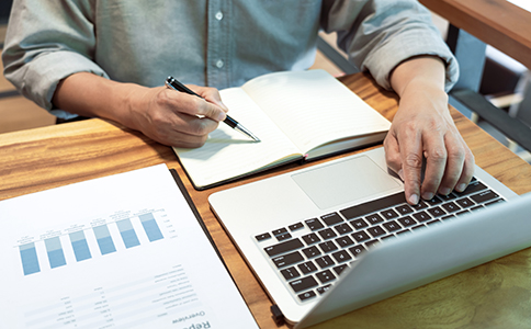 ?？谧?cè)食品公司的基本步驟