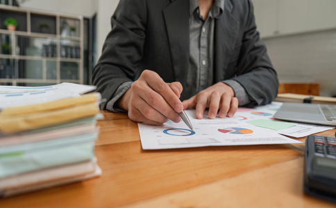 ?？诠咀?cè)哪家好的核心標(biāo)準(zhǔn)