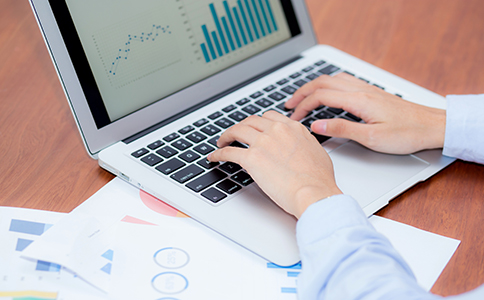 ?？谧?cè)公司