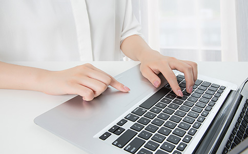 ?？谧再Q(mào)易公司費(fèi)用構(gòu)成分析