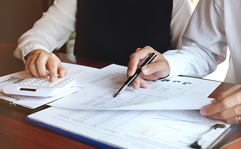 ?？诜止咀?cè)條件有哪些