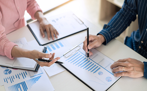 ?？谧?cè)電子商務(wù)公司的流程