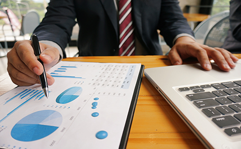 ?？谧?cè)公司的費(fèi)用構(gòu)成