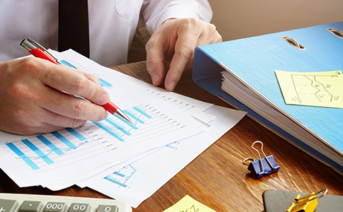 ?？谧?cè)招標(biāo)代理公司流程