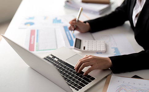 ?？诳萍加邢薰咀?cè)要求