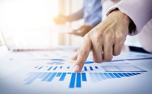 ?？谧怨拘枰峁┠男┦掷m(xù)